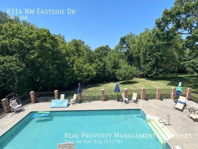 Photo - 8314 NW Eastside Dr