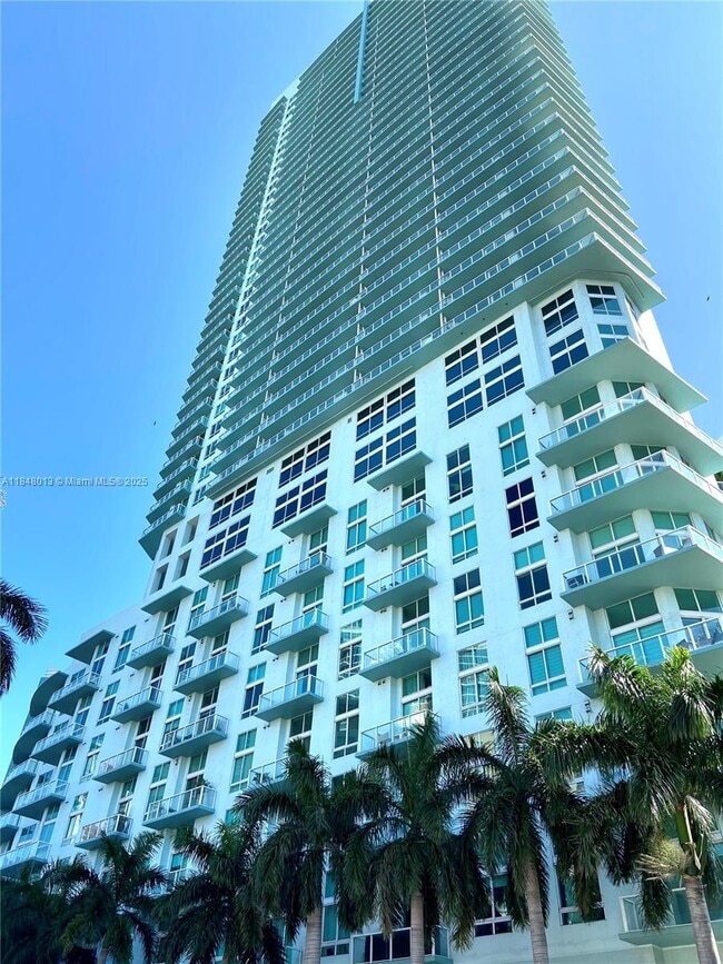 Building Photo - 1900 N Bayshore Dr Unit 4708 Rental