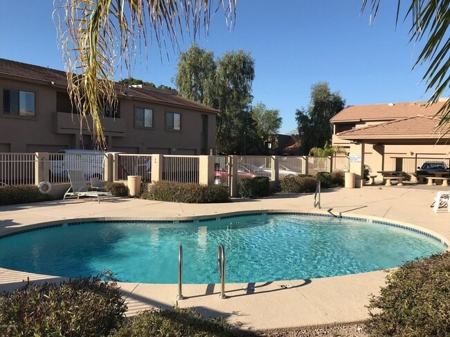 Photo - 2 bed / 2 Bath Townhouse in Mesa!