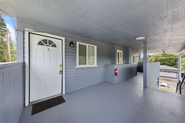 Photo - 2 Bedroom 2 Bathroom on College Street! Unit 4
