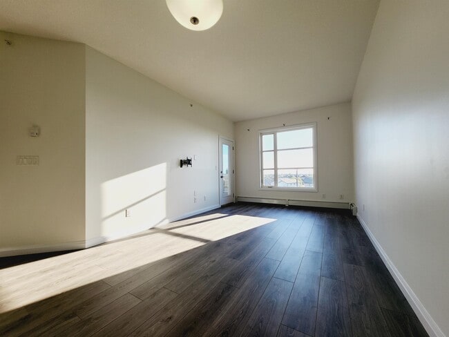 Photo - 2590 Anderson Way SW