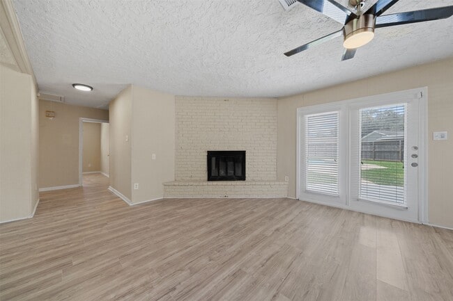 Photo - 5826 Spruce Forest Dr