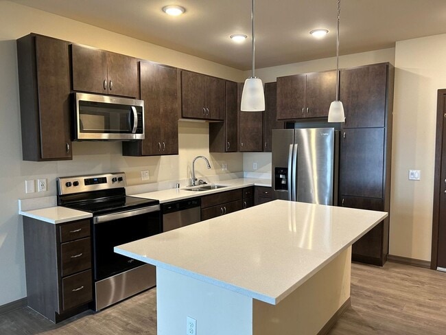 Photo - Madison Apartments