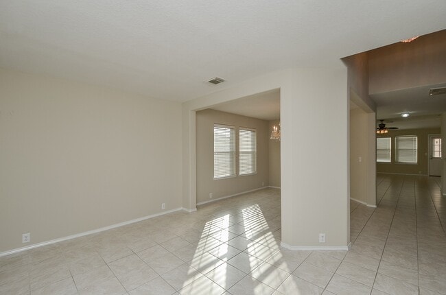 Building Photo - 10302 Deer Lodge Ct Rental