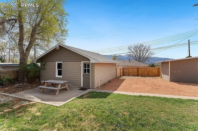 Photo - 1638 N Foote Ave