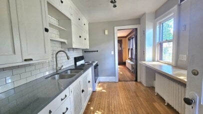 Photo - Beautiful 2-Bed 1 bath Haven on Fairmount Avenue – Spacious 1240 Sq Ft in Saint Paul 10/1 2026