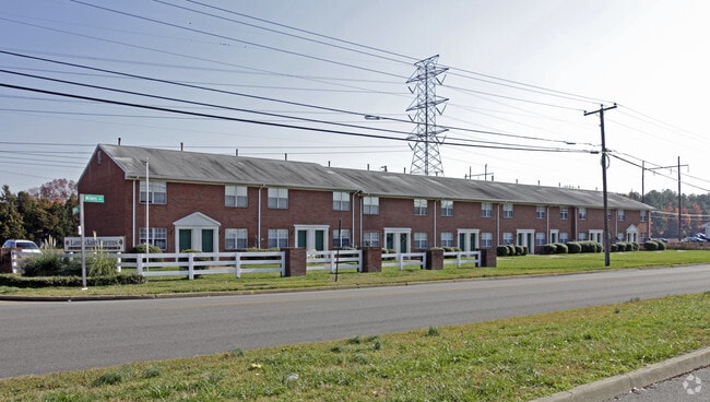 Photo - Lawndale Farms