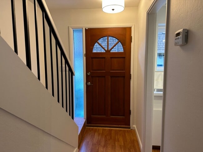 Photo - EPIC REA: 2 BR/1 BA Townhome w/ 1 Parking in Great Corte Madera