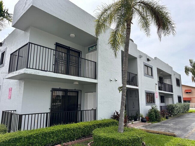Building Photo - 1380 W 41st St Unit 201 Rental