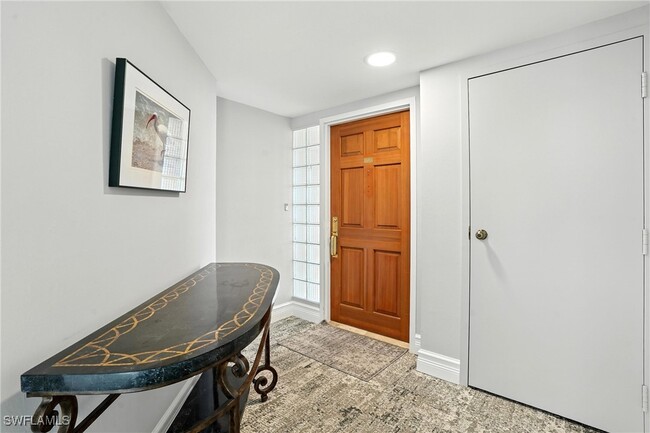 Building Photo - 20 Seagate Dr Unit 803