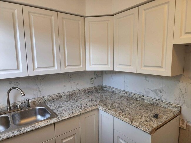 Photo - 117 SW 7th Ave