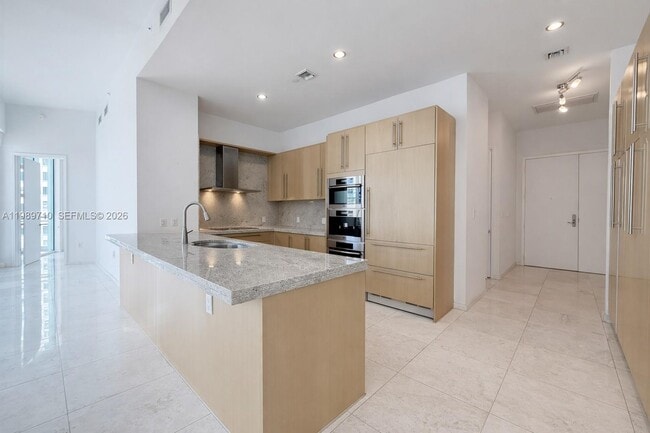 Photo - 900 Brickell Key Blvd Unidad 2505