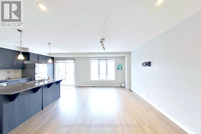 Photo - 2031 Pennyroyal St