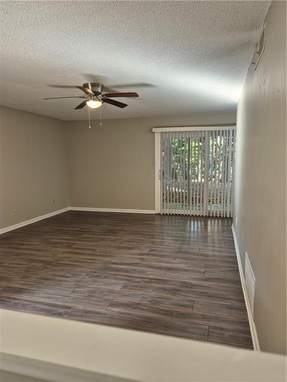 Photo - 37 Rumson Ct