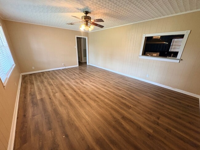 Photo - 232 E Pkwy St