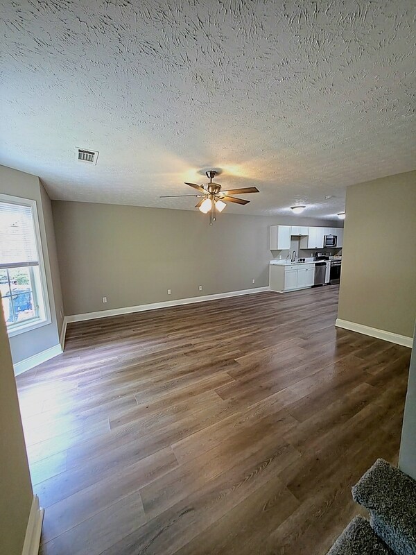 Photo - 259 Westchester Cir