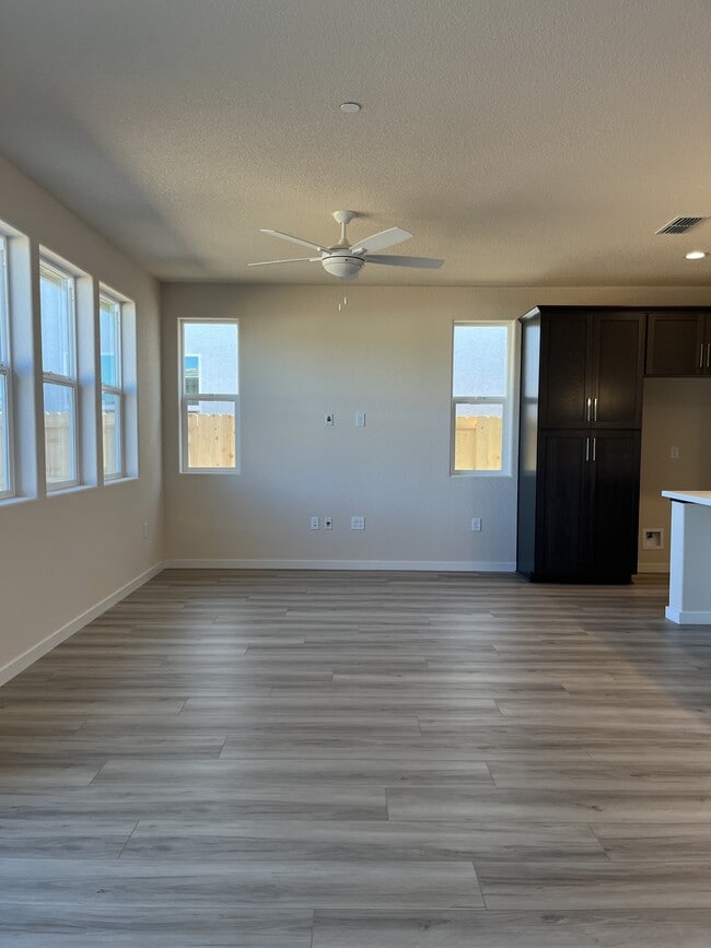 Photo - 1765 Lockwood Dr