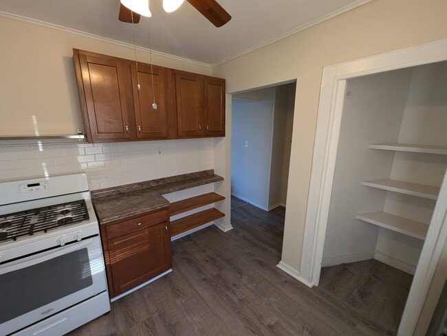 Kitchen - 371 E Westfield Ave Apartamentos Unidad 2