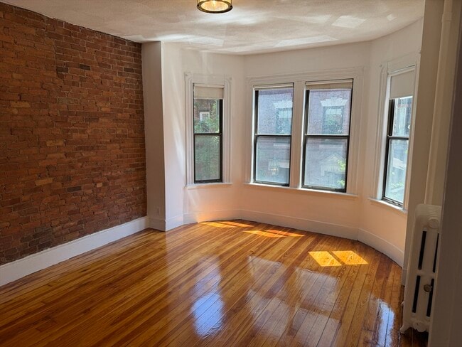 Photo - 35 Revere St Unidad 2