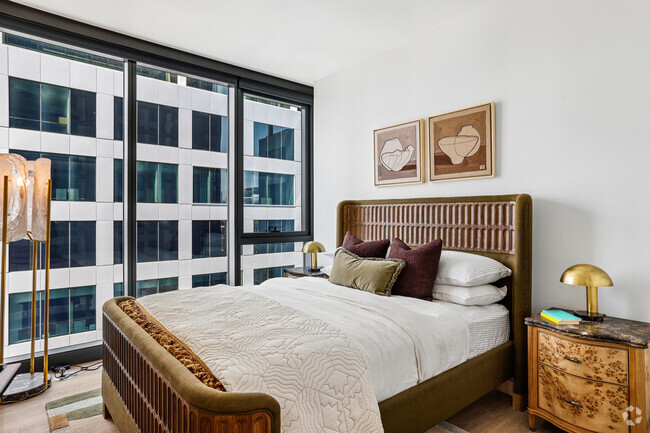 2BR, 2BA - 1,095SF - Second Bedroom