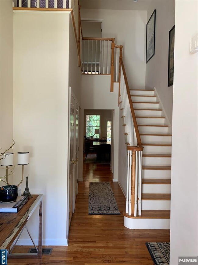Photo - 120 Green Way