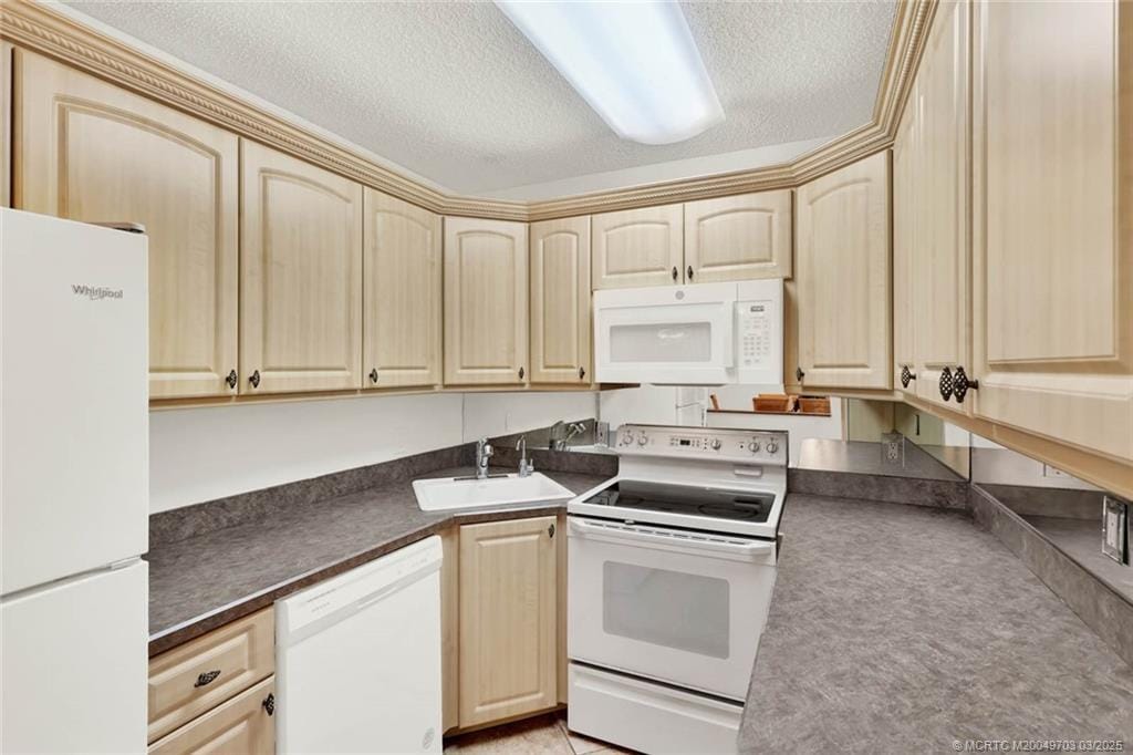 Photo - 1635 SW Silver Pine Way Condo Unit D2