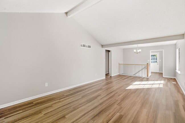 Photo - 20 NW Lakeview Blvd