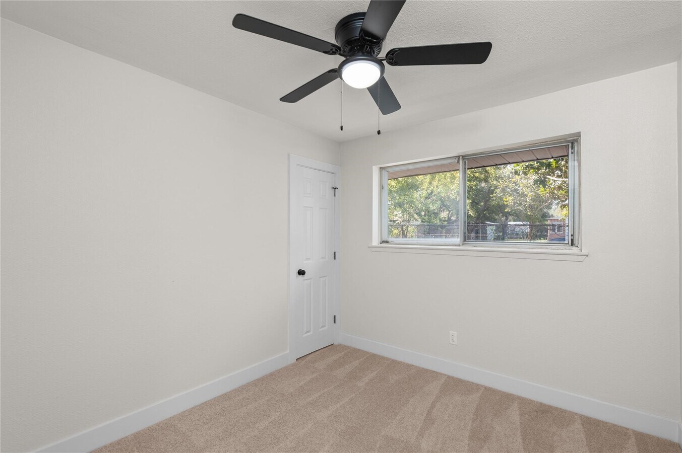 Photo - 1107 Progreso Dr