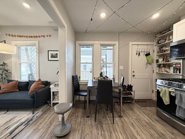 Photo - 1 Beacon St Condo Unit 2L