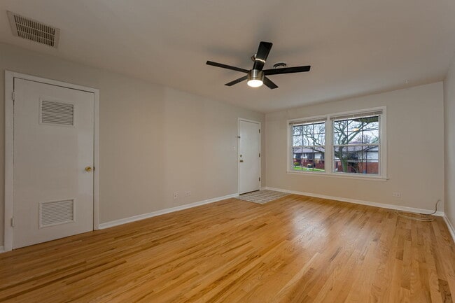 Photo - 209 Washington Square Unit C