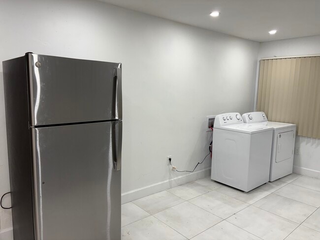 Photo - 170 NW 58th St