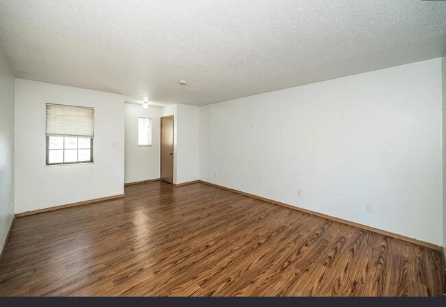 Photo - 303 Campus Dr Unit 301