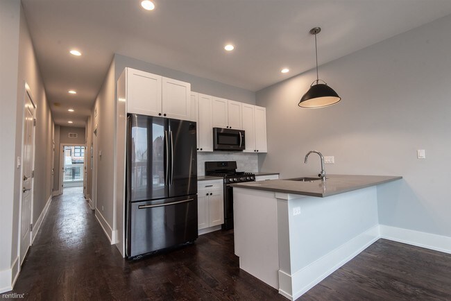 498 Wrigleyville Chicago Il Apartments For Rent With Utilities Photo 2 Br Bath 3719 N Seminary Ave 19