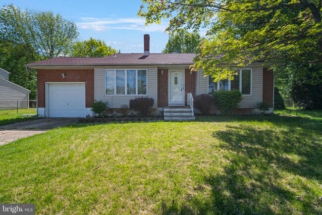 Building Photo - 14 Landon Dr