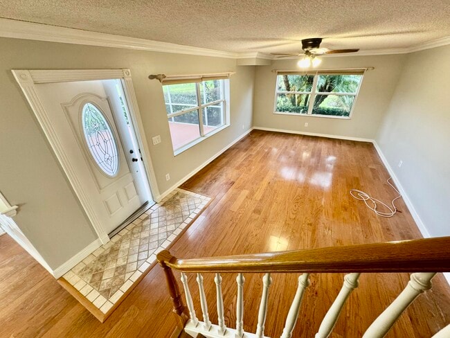 Photo - 2813 SW Lakemont Pl