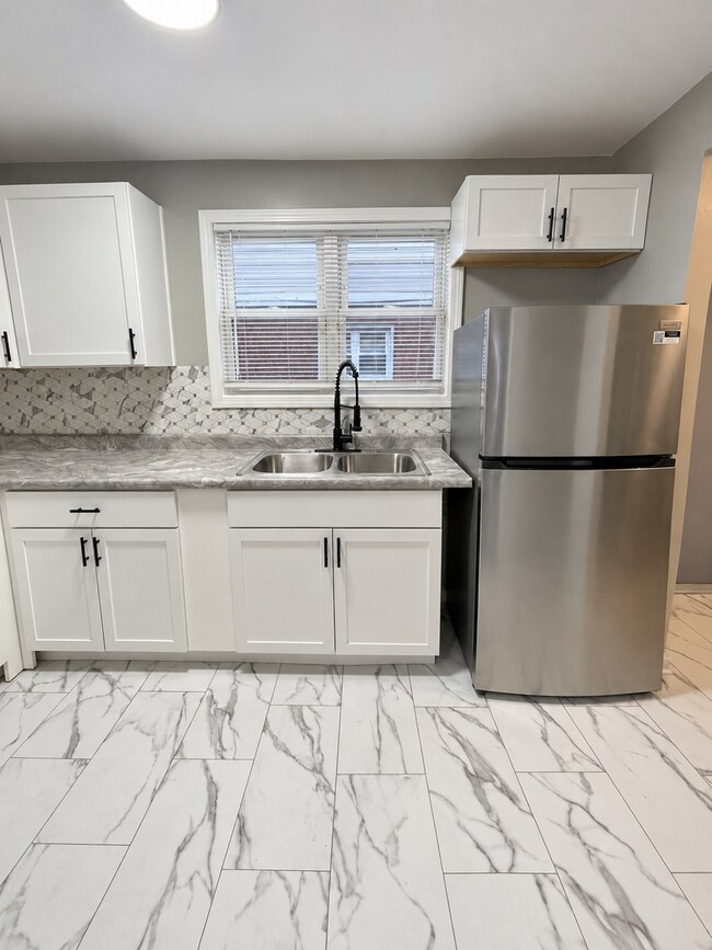 901-15 W 35th Ave Unit 3502 Tyler St.