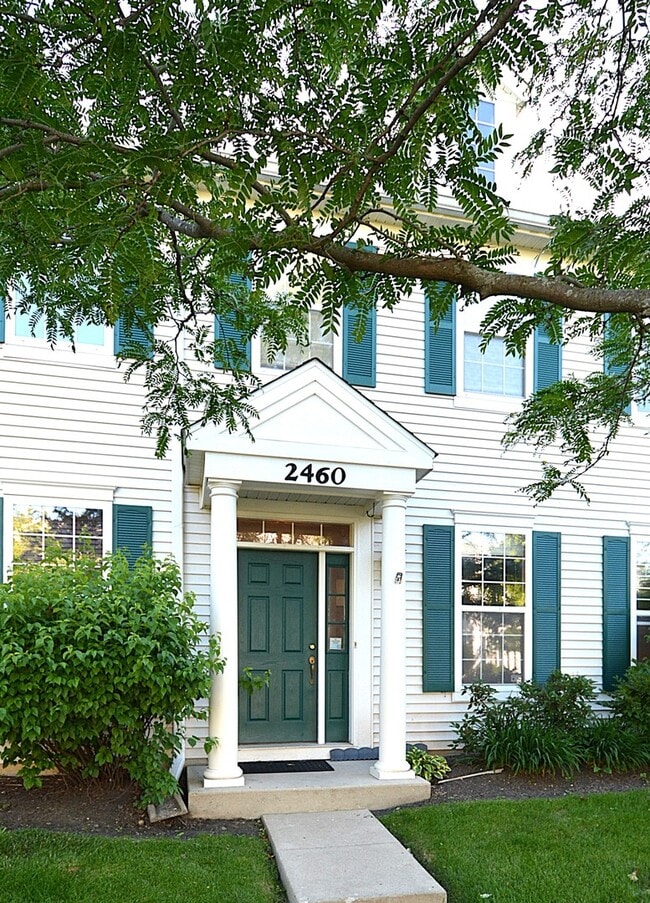 Photo - 2460 Georgetown Cir