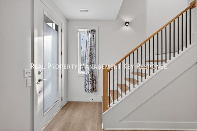 Photo - 2109 23rd Ave N Unit B