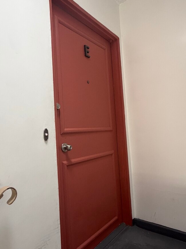 1129-1131 23rd St Apartments