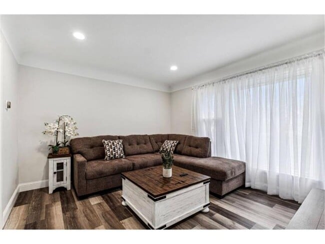 Photo - 6226 5th Ave S