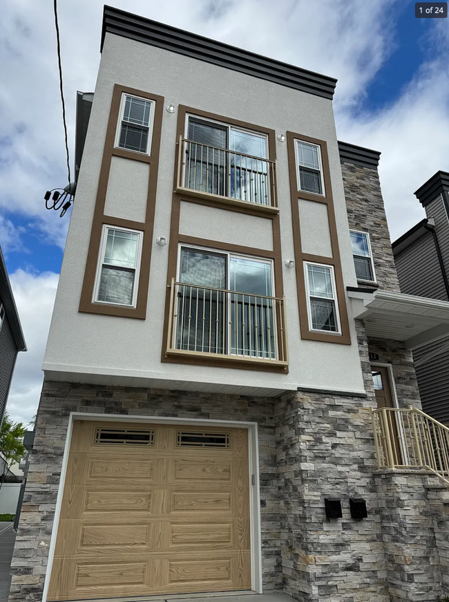 Photo - 113 E Jersey St Condo Unit B