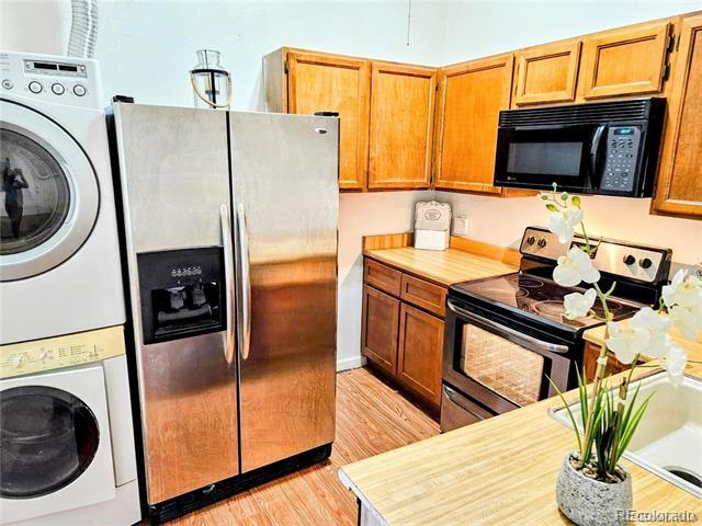 Photo - 912 S Dearborn Way Unit 19