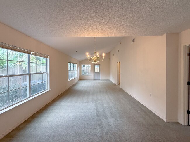 Photo - Well Maintained 3 Bedroom 2 Bath East Hill...