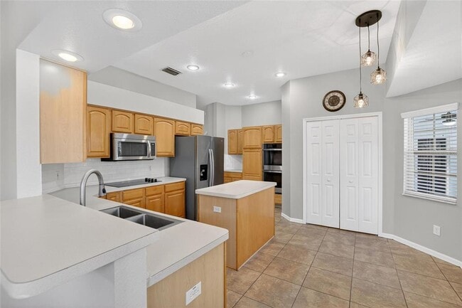 Photo - 11304 Balm Riverview Rd