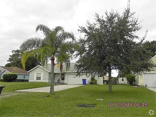 Building Photo - Single Family Home in St Cloud