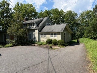 Building Photo - 22 W Buzzard's Roost Rd