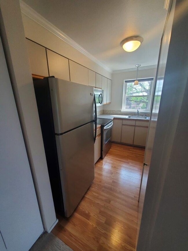 Photo - 1bedroom in quiet residential setting.  W/D in unit