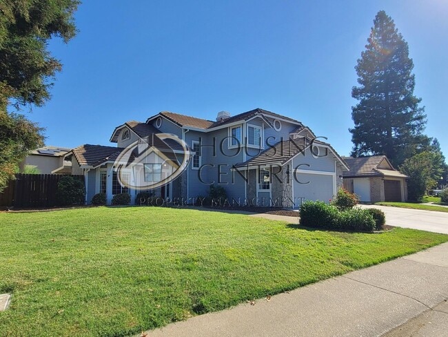 Photo - Executive Folsom Rental EXCELLENT Location and a POOL!