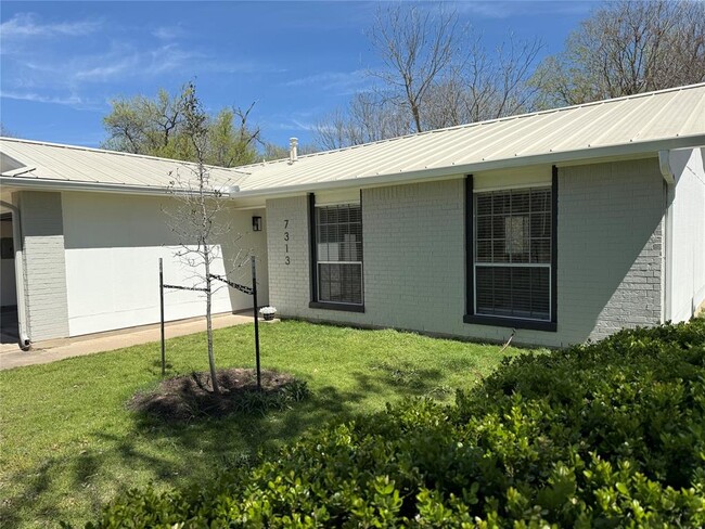 Photo - 7313 Rhett Pl