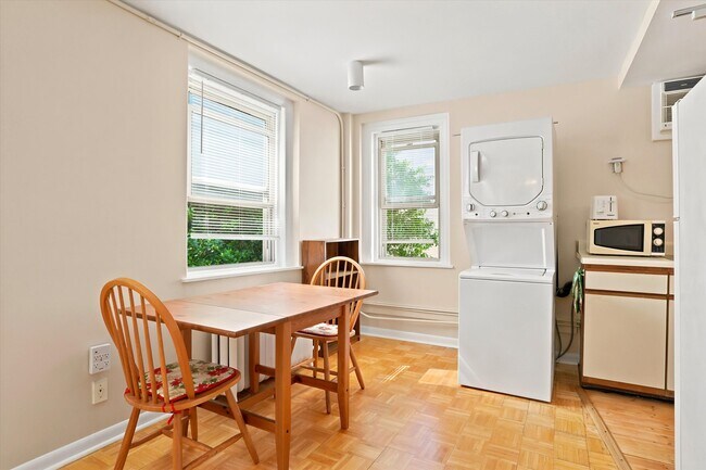 Photo - 715 Pine St Unit 2